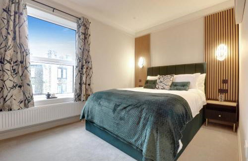 Luxury 2 Bed House in Lindley Huddersfield 2 mins from HRI 5 mins from Town Centre and M62 - Foto 1