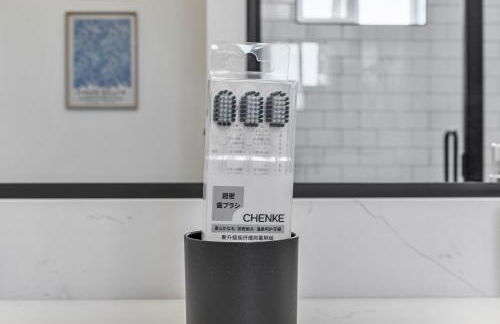 Stylish Phoenix Suite by Zenia Stays - Central & Cozy Escape - Foto 40