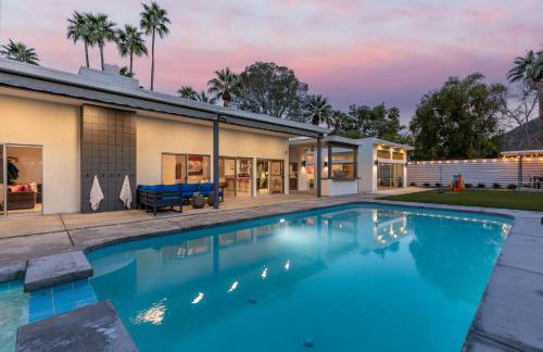 Far Far Away in Vista Las Palmas by ACME House Company - Foto 51