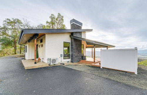 Dreamy Hilltop View Roseburg Retreat with Hot Tub! - Foto 27