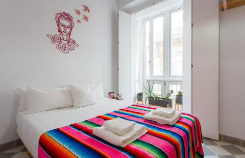 The QUEEN's Designer Apartment by Cadiz4Rentals - Foto 33