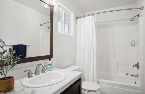 Serene and Stylish 3BD 2,5BA House Near Wineries - Foto 14