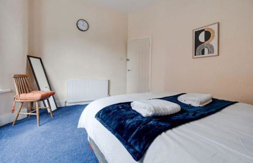 Stunning 5 bedroom home Wirral Birkenhead Sleeps 9- Free Parking-5G Internet - Foto 32