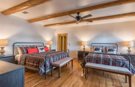 Azalea Retreat by Avantstay Sleeps 34 & Pool - Foto 67