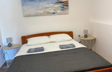 Fig Tree Murter - Photo 13