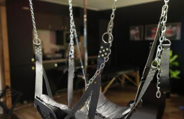 La loveroom bdsm de Nice " la chambre luxe des désirs " - Foto 5