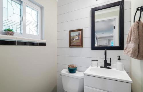 Large Remodeled 4 Bed 3 Bath Secluded With Hot Tub - Foto 41