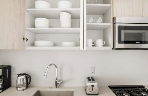 S Loop 1BR w Pool Gym Spa nr Grant Park CHI-741 - Foto 7