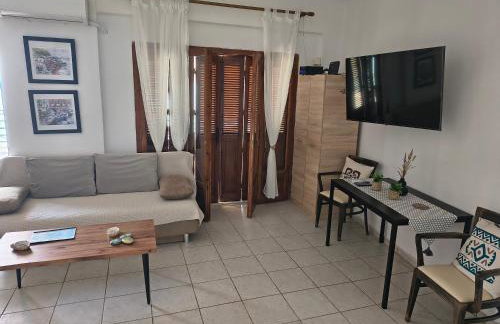 Kamari Guesthouse - Photo 52