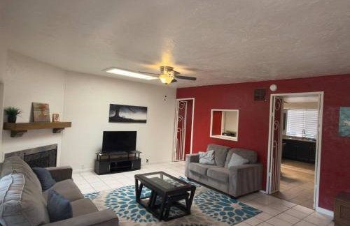 Fantastic 4 Bedroom in a Great Area - Foto 73