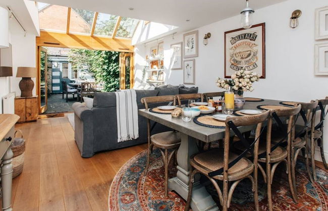 Dolls House - Luxury Townhouse - From 400 Per Night - Foto 20