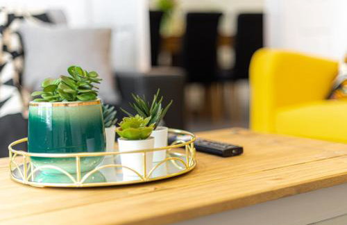 Elegant 3 Bedroom Detached House By Your Lettings Short Lets & Serviced Accommodation Peterborough With Free WiFi & Parking - Foto 24