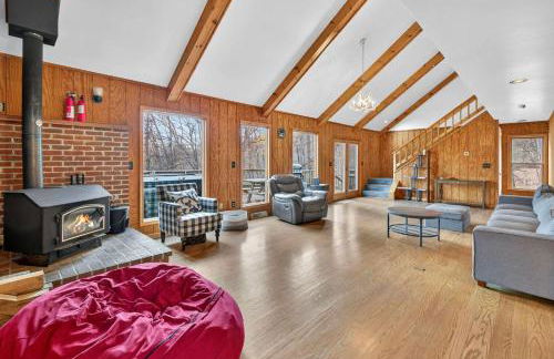 Huge Cabin w Hot Tub, Deck, Grill, Fire Pit, WiFi - Foto 4