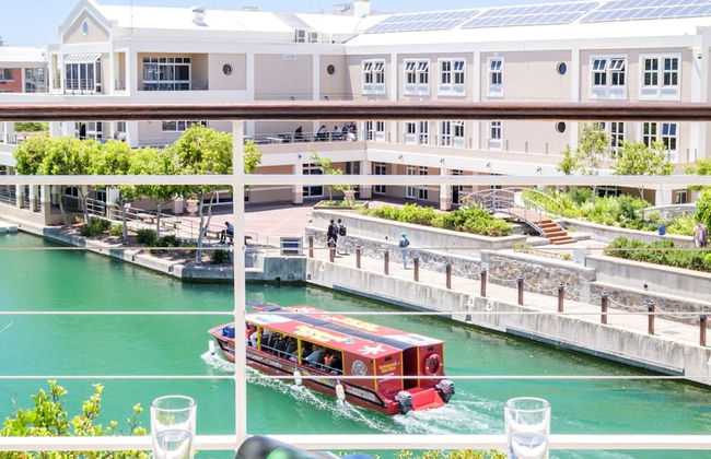 Simplistic Elegance at Altmore 203 - Photo 10