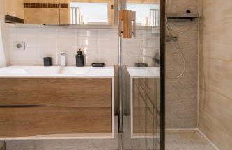 T3 Flat Moderne sur 2 étages Metro Parking Free Entrance autonome - Photo 14