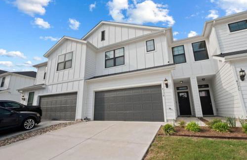 Open Kitchen - Covered Patio - Community Pool - Foto 1