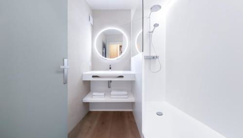 Résidence Hôtelière les Acanthes - Foto 5, towels, Shower