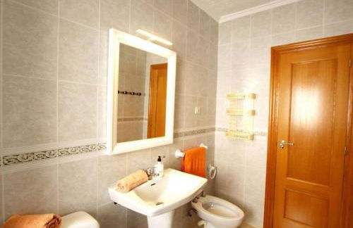 Apartamento con terraza cerca del mar - Foto 13