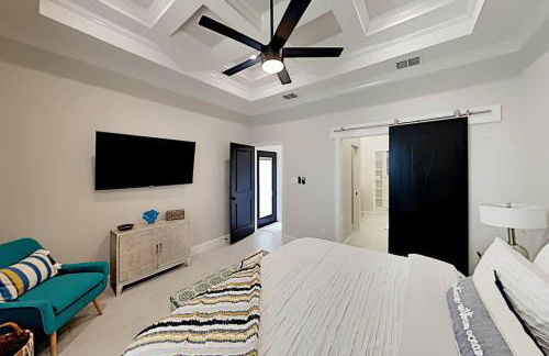 Luxurious Family-friendly Oasis with Laguna Views - Foto 14