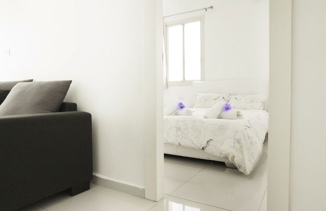 Kerem Hateiminim Apartments - Photo 17