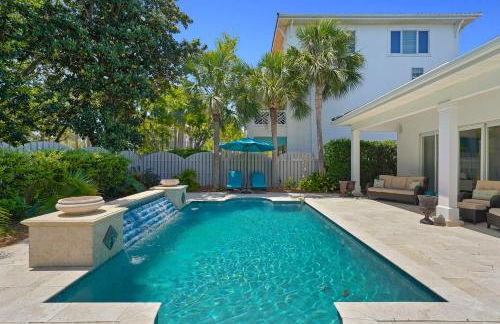 Tropical Dreams by the Sea - Vacation Home with Private Pool & Close Proximity to Beach - Foto 26