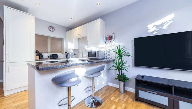 Cosy 1-bedroom Apartment - Putney High Street - Foto 5, Cocina privada