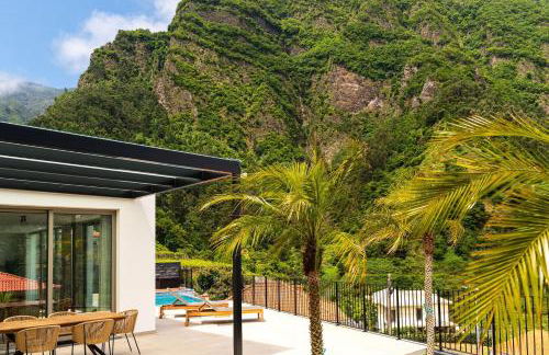 Elysium São Vicente - Designer Villa with Ocean View, Heated Pool, Jacuzzi & Sauna - Foto 69