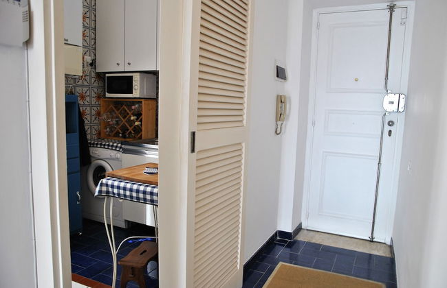 Edy sea View Holiday Apartment - Photo 12