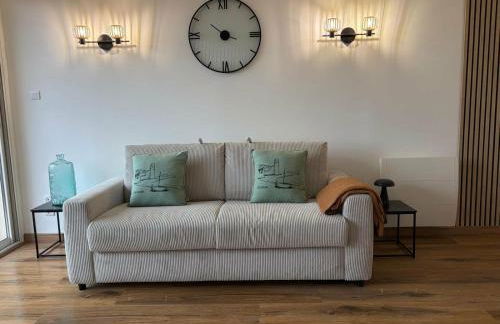 Beau studio avec parking, piscine, balcon vue mer et climatisation a 500 m a pied des plages et du centre - Foto 5