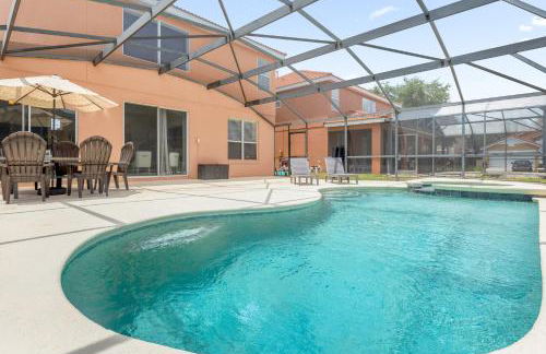 Large Spacious Home w Private Pool & Hot Tub - Photo 8