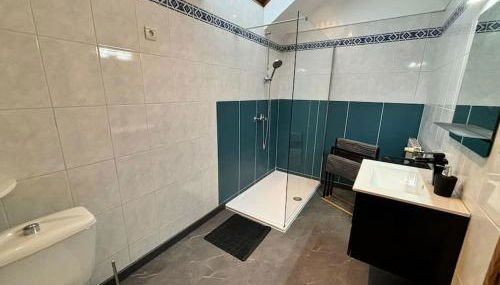 Mini-Loft, terrasse 24m2, Internet Haut-débit, garage privé et place de parking - Foto 2