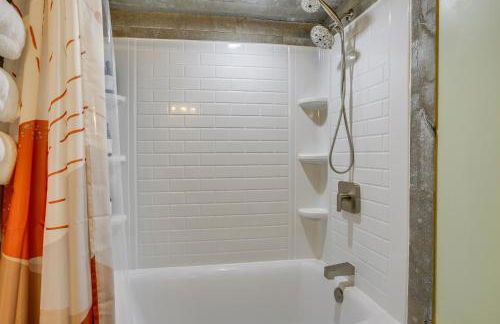 Ski-InandSki-Out! Mountain Creek Resort Condo - Foto 21