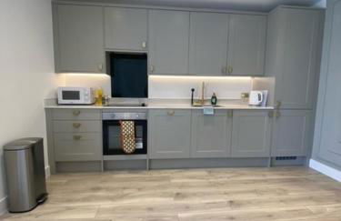 Alhambra House, Modern 2 Bed Flat - F2 - Foto 7