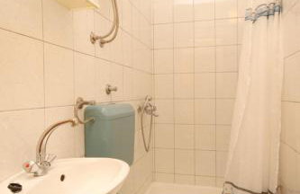 Apartments by the sea Ugljan - 8301 - Foto 16