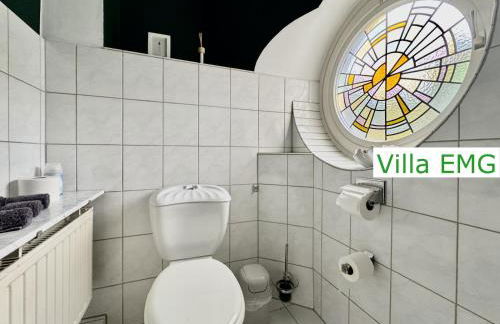 Luxus Ferienhaus Villa EMG Dortmund in Ennepetal, nah Düsseldorf, Köln mit Tennis Court, Garten, Kamin für Familien Gruppen bis 20 Personen - Foto 35