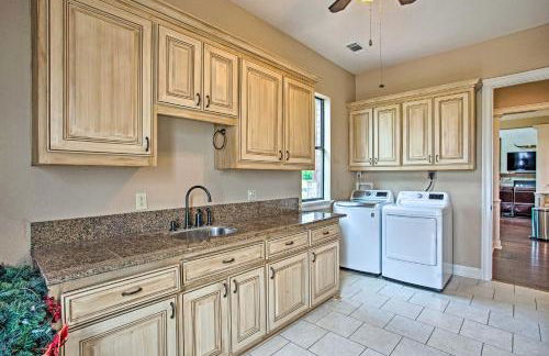 Home with Game Room and Fireplace 14 Mi to McKinney! - Foto 27