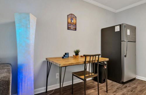 Pet Friendly Duke 1br - Near Hospital and Downtown - Foto 18