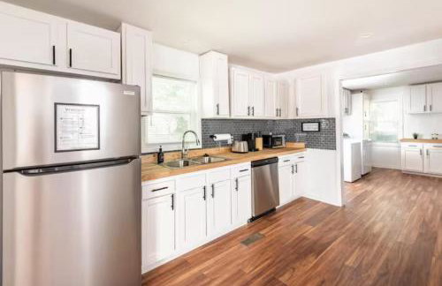 A Place to Escape 5 minutes from Downtown Newly Renovated - Foto 22