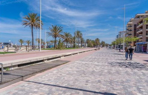 2 Bedroom Cozy Apartment In Gandia - Photo 3