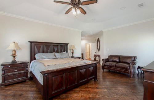 Newly Renovated Private Ranch Get-A-Way - Photo 36