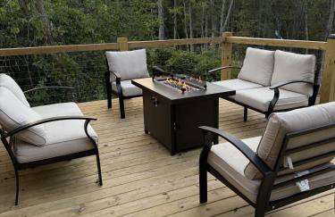 The Brady Retreat Hot tub and pool - Foto 12