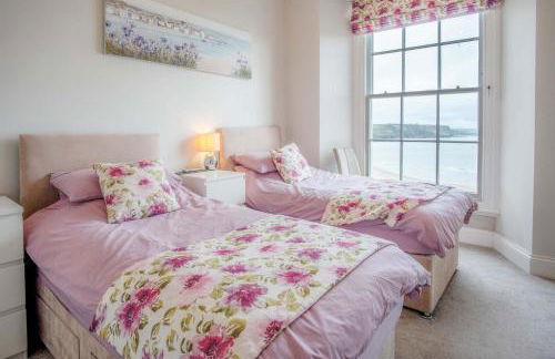 Belle Vue Court - 2 Bedroom Apartment - Tenby - Photo 12
