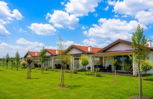 2 Bedroom Amazing Home In Jaroslawiec - Foto 1