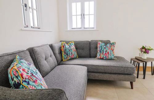 Upper Cottage - Photo 7