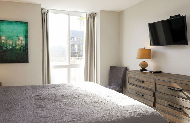 Oceanside Beach Condos - Photo 14