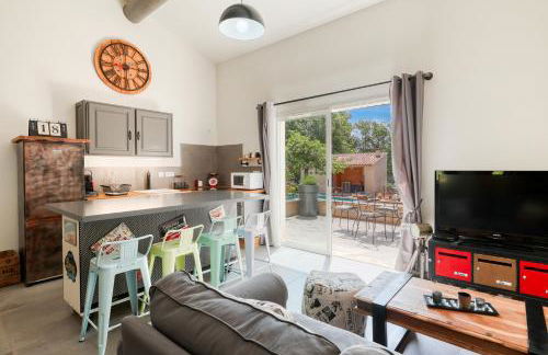 Le JARDIN DES DELIS gite NEUF avec piscine bio UV - Foto 4