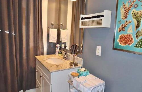 The Nook on Neil Walkable 3BR - Foto 30