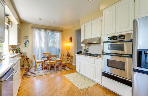 1 Block to Bay Pet-Friendly Retreat in Alameda! - Foto 12