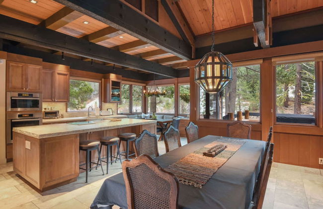 Joy on the River Stunning Waterfront Home for 10 - Foto 38