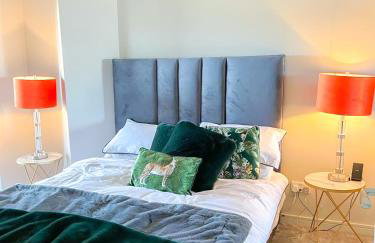 Modern Luxurious Apartment w/ Patio Balcony & View - Foto 15